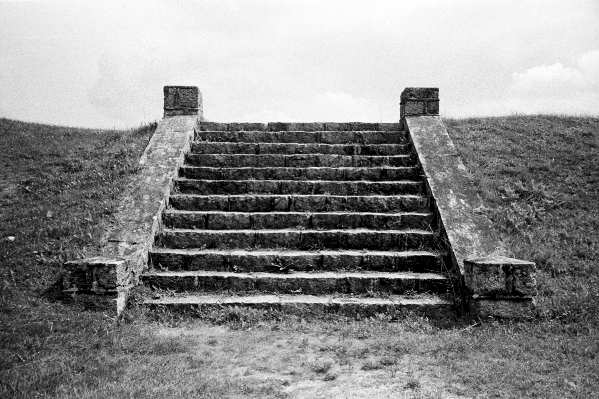 In the concentration camp Groß-Rosen/Poland about 40,000 people were murdered – often through work in the quarry. Electronics manufacturers as Siemens also profited from slave labour in the camp.